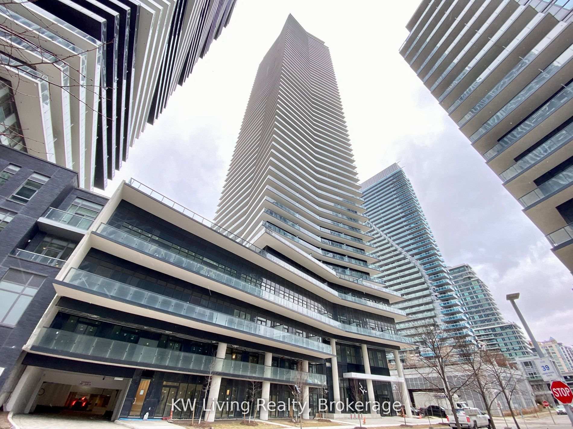 38 Annie Craig Drive 1605, Toronto W06, ON M8V 0G9