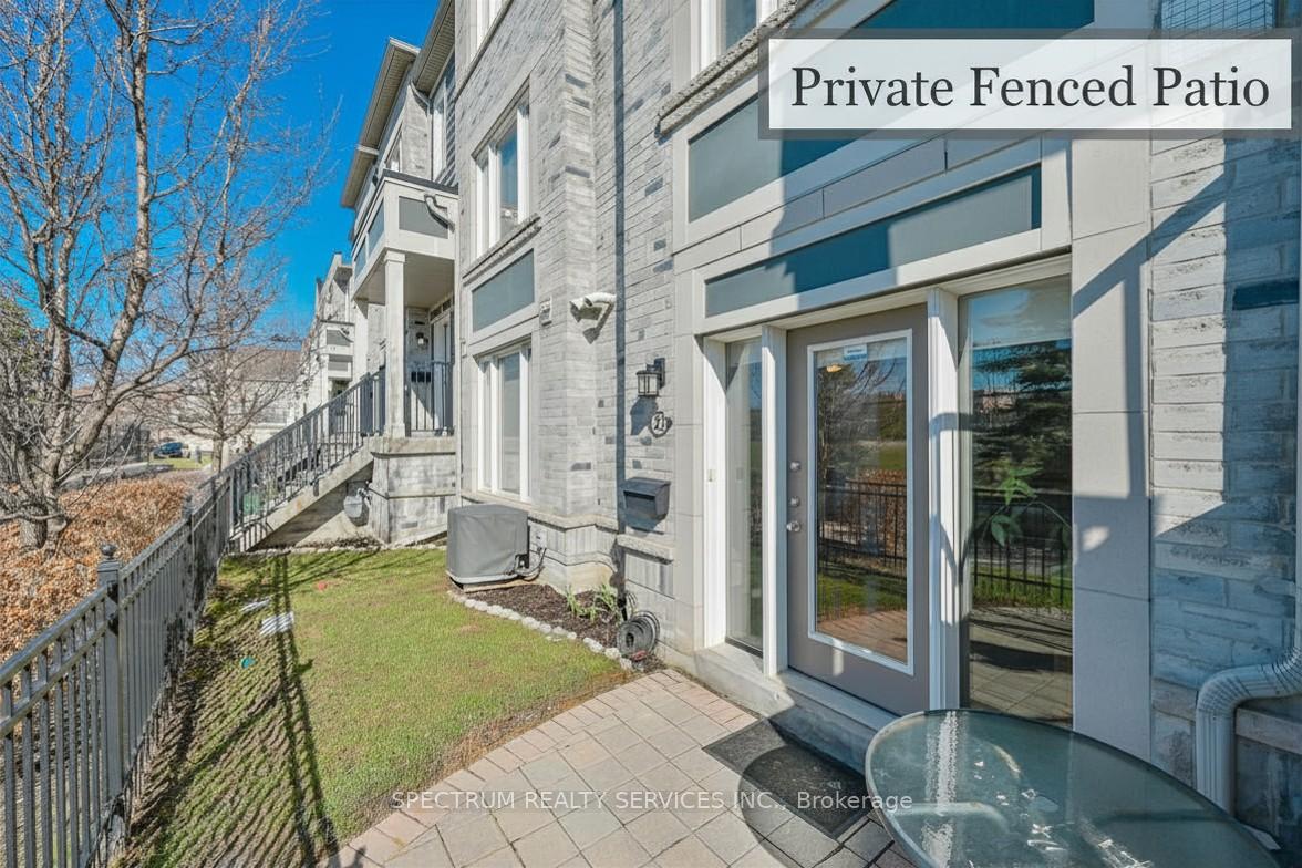 60 Fairwood Circle 23, Brampton, ON L6R 0Y6
