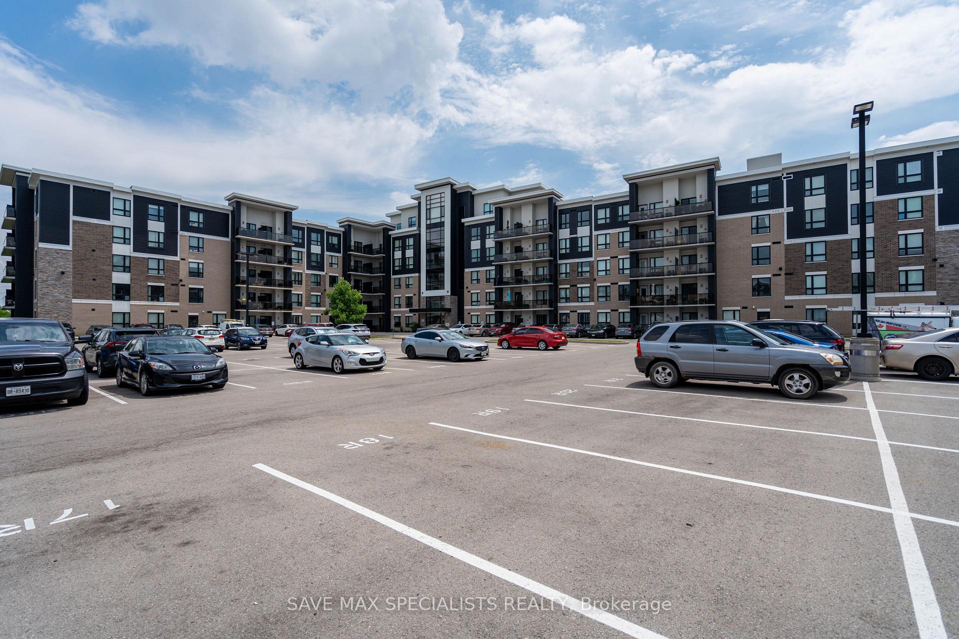 640 Sauve Street 422, Milton, ON L9T 8M4