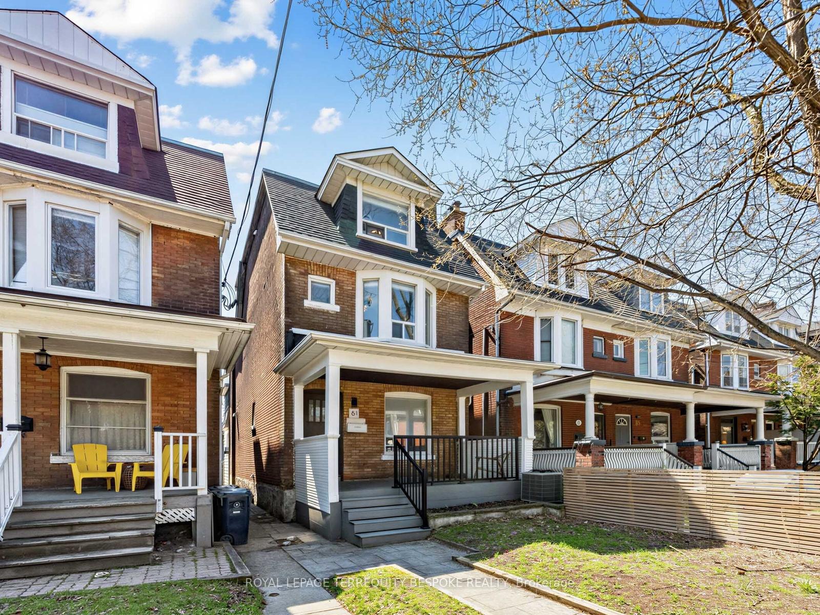 61 Chelsea Avenue, Toronto W02, ON M6P 1B9