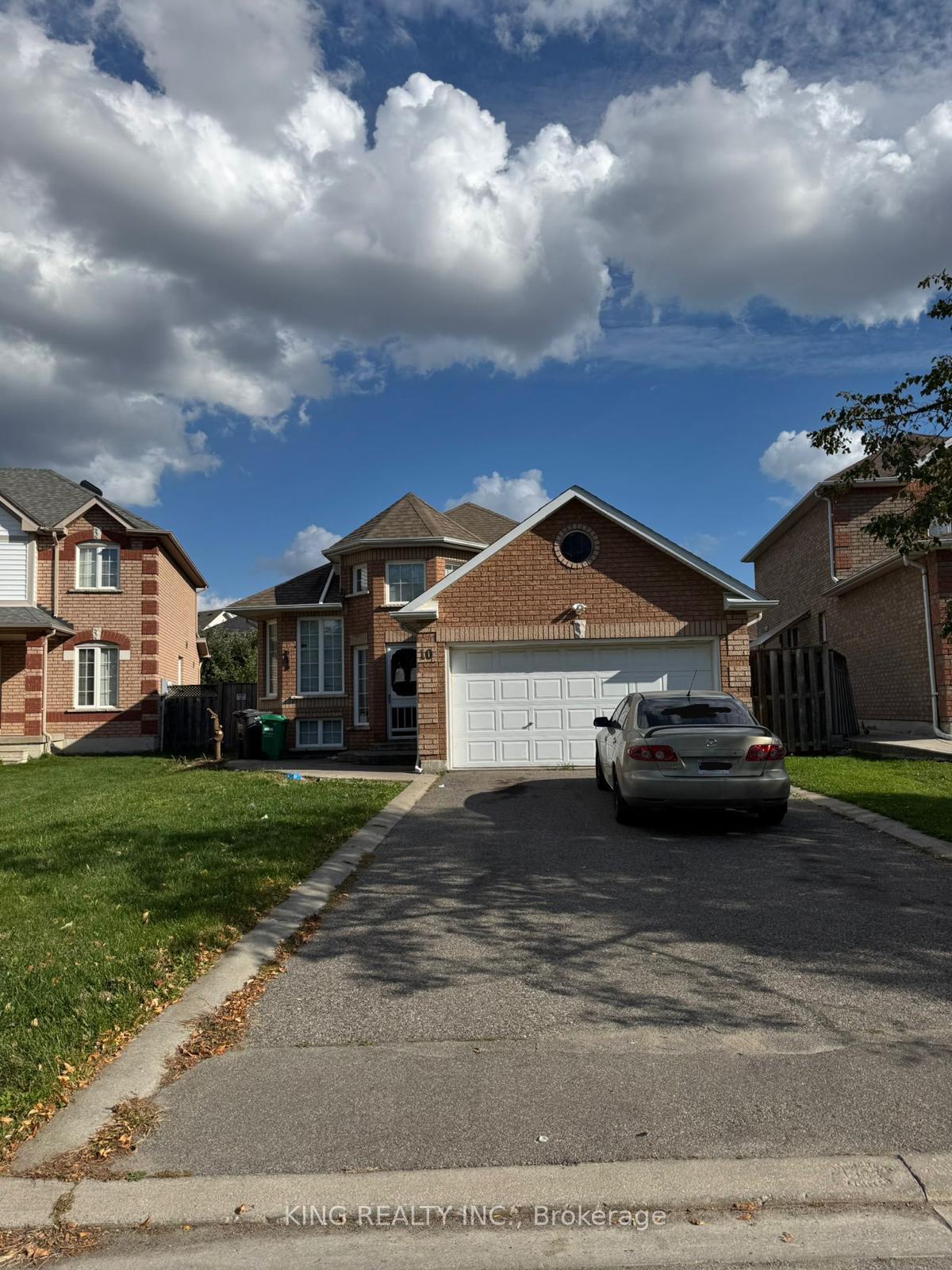 10 Torada Court, Brampton, ON L5A 1H6