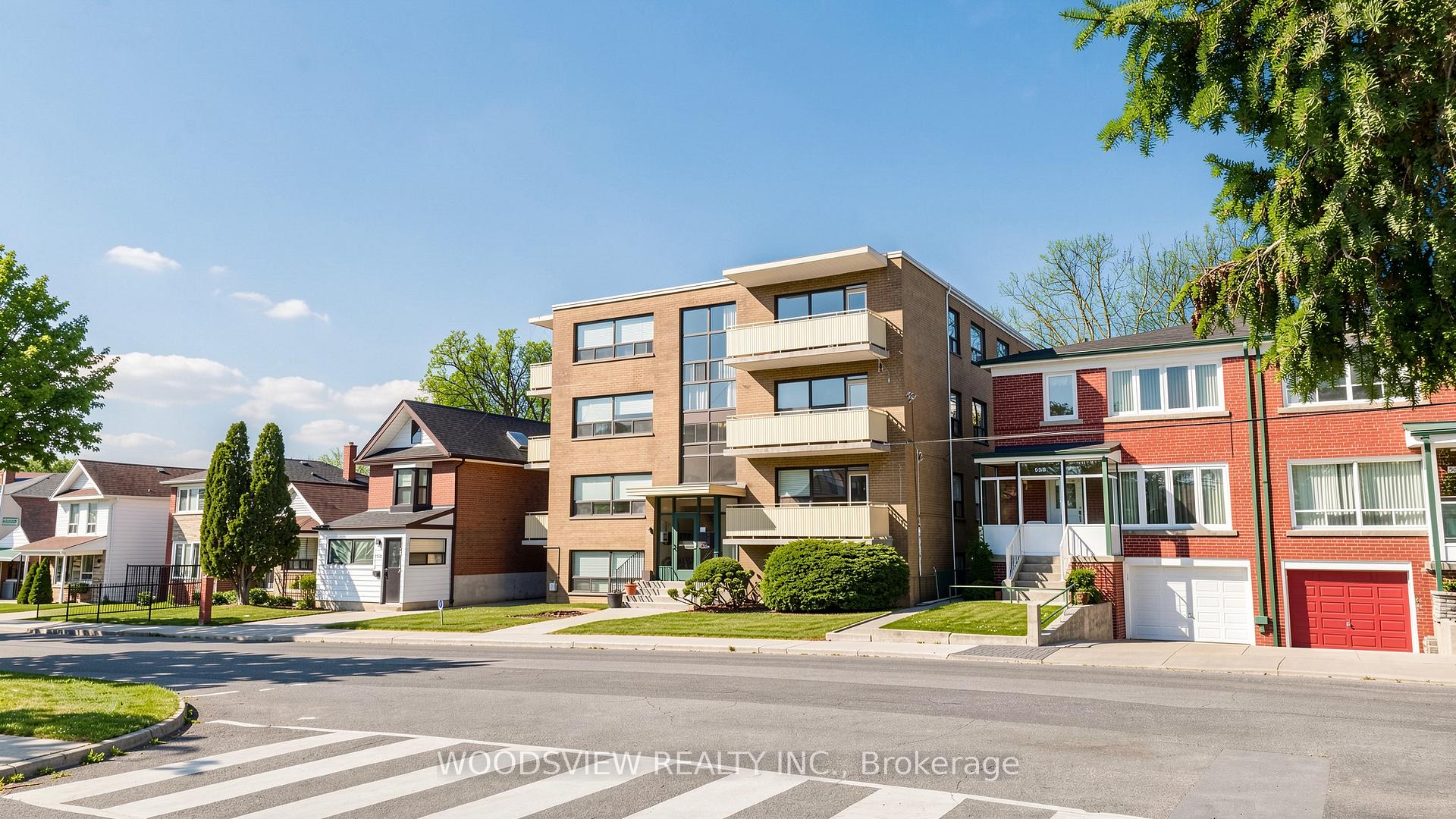 554 Harvie Avenue 14, Toronto W03, ON M6E 4M1