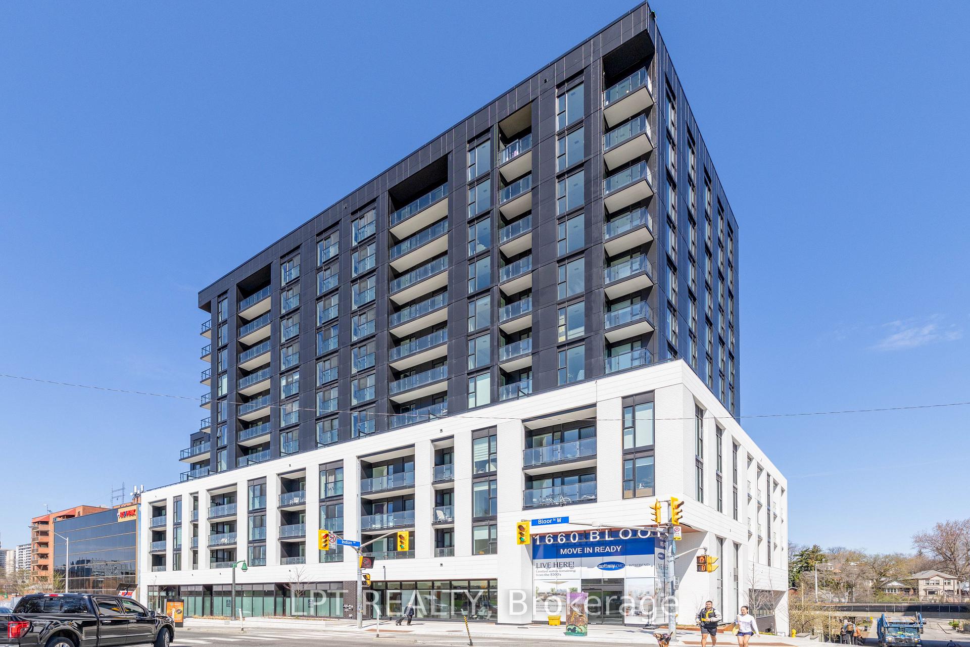 1660 Bloor Street W 506, Toronto W01, ON M6P 1A8