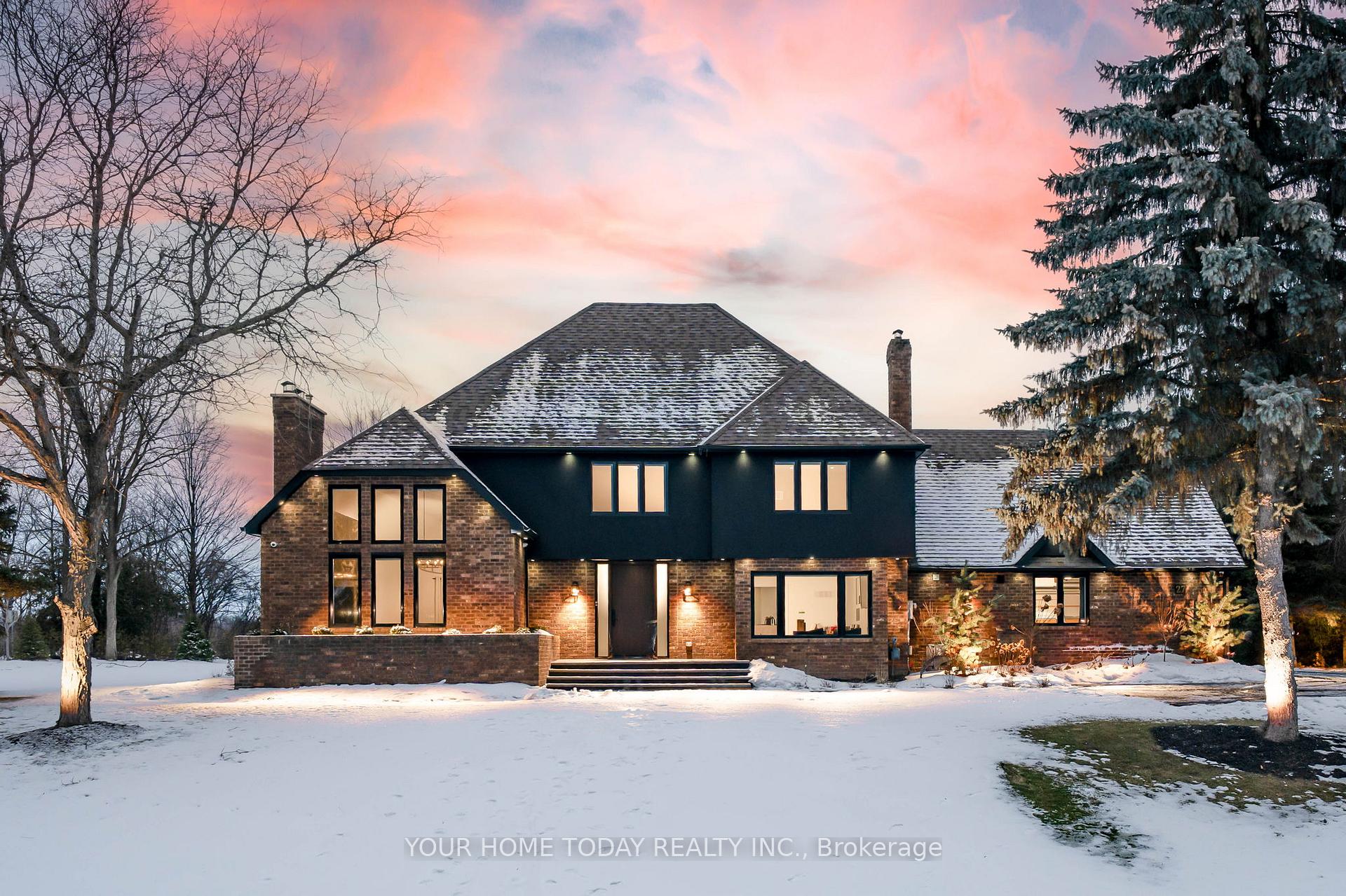 27 Chantelay Crescent, Halton Hills, ON L7G 4S5