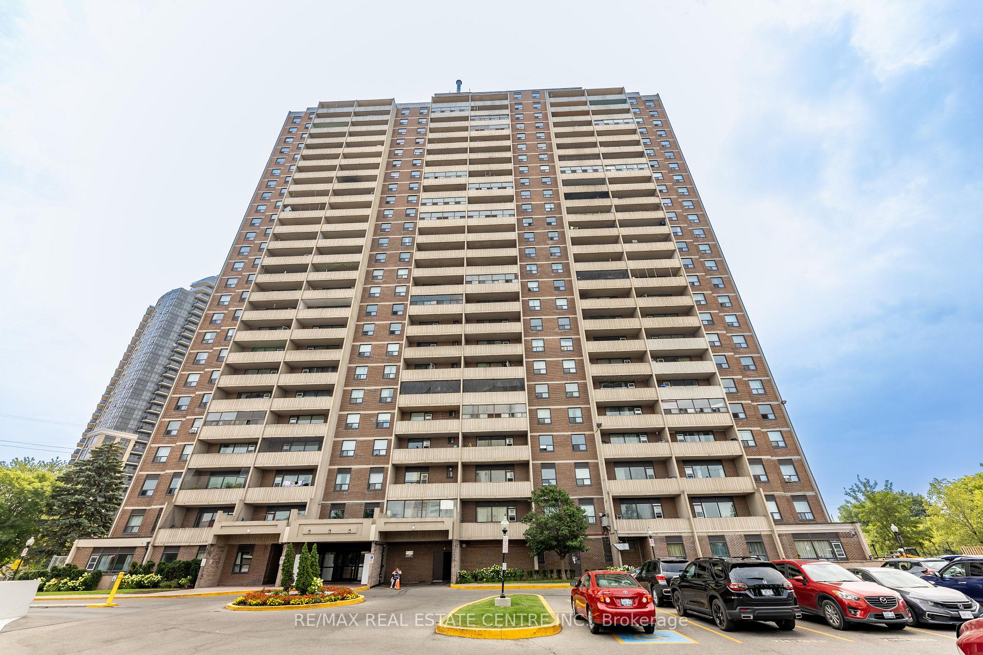 3390 Weston Road 1009, Toronto W05, ON M9M 2X3