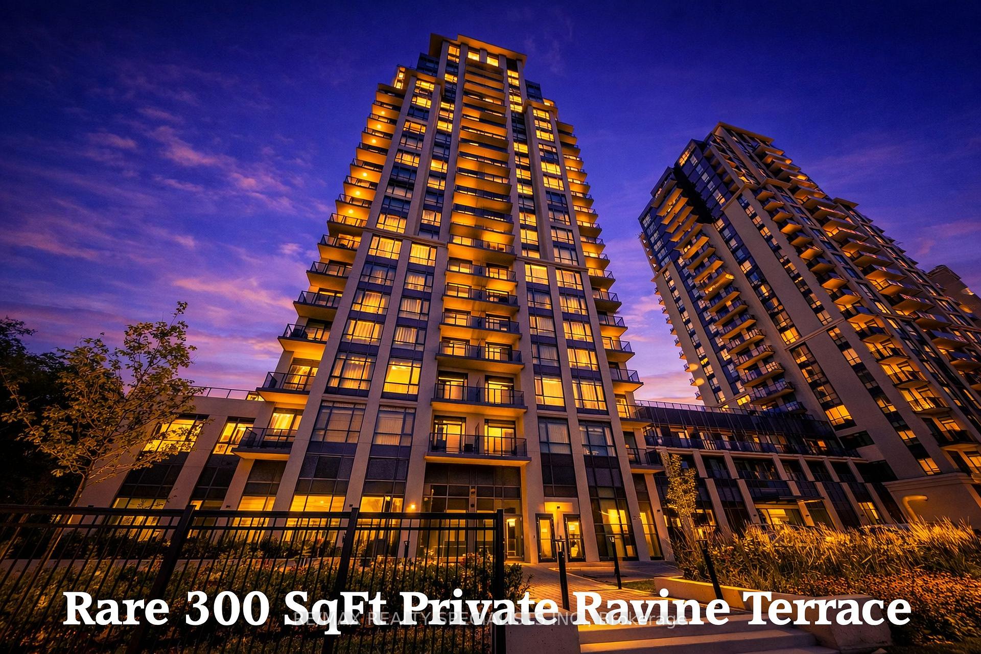202 Burnhamthorpe Road E 302, Mississauga, ON L5A 4L4