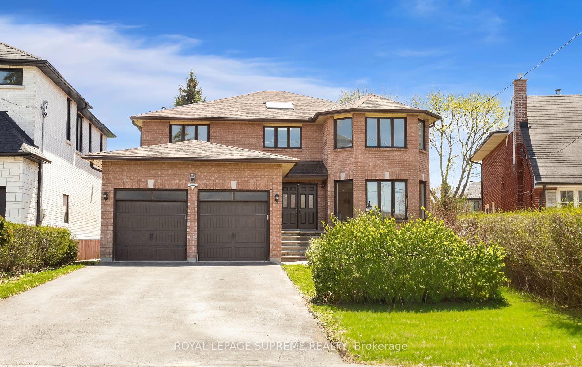 31 Donalbert Road, Toronto W08, ON M9B 2E9