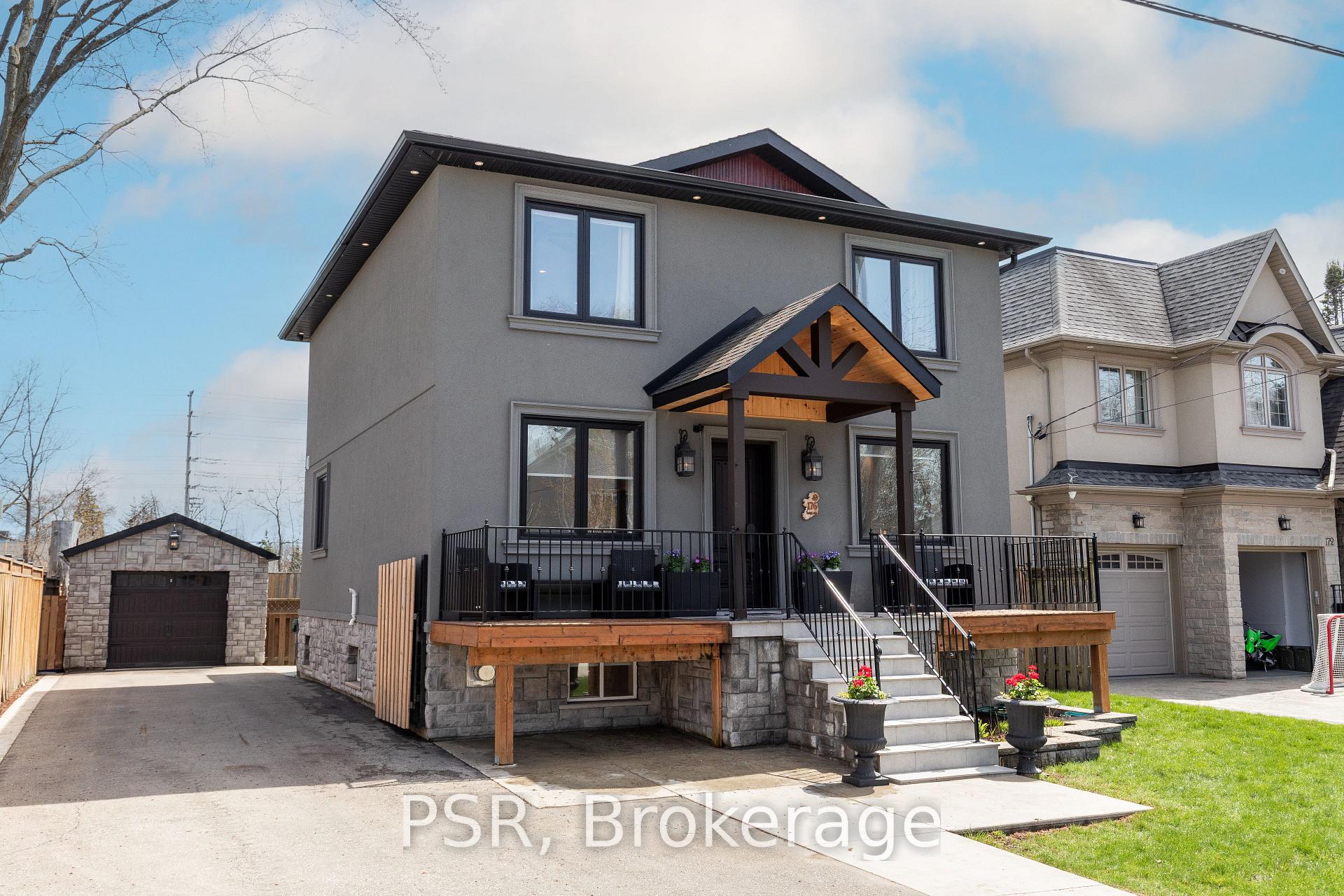 176 Troy Street, Mississauga, ON L5G 1S7