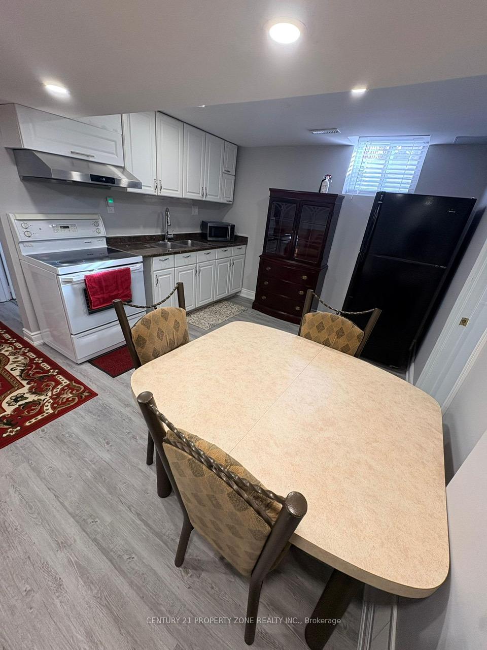 2 Cortez Court, Brampton, ON L6X 3Z4