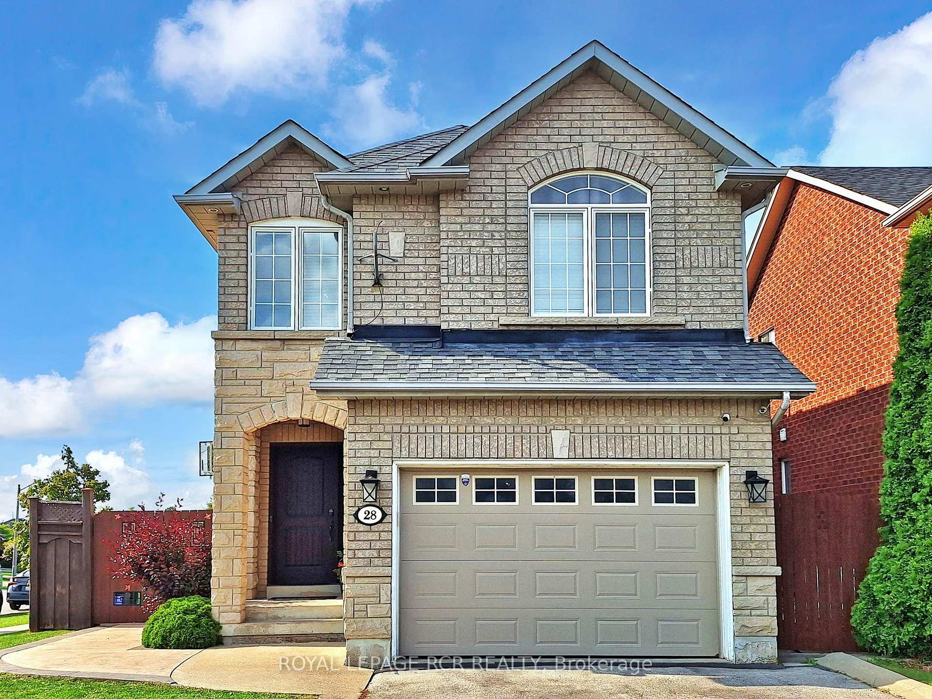 28 Wakely Boulevard, Caledon, ON L7E 2G9