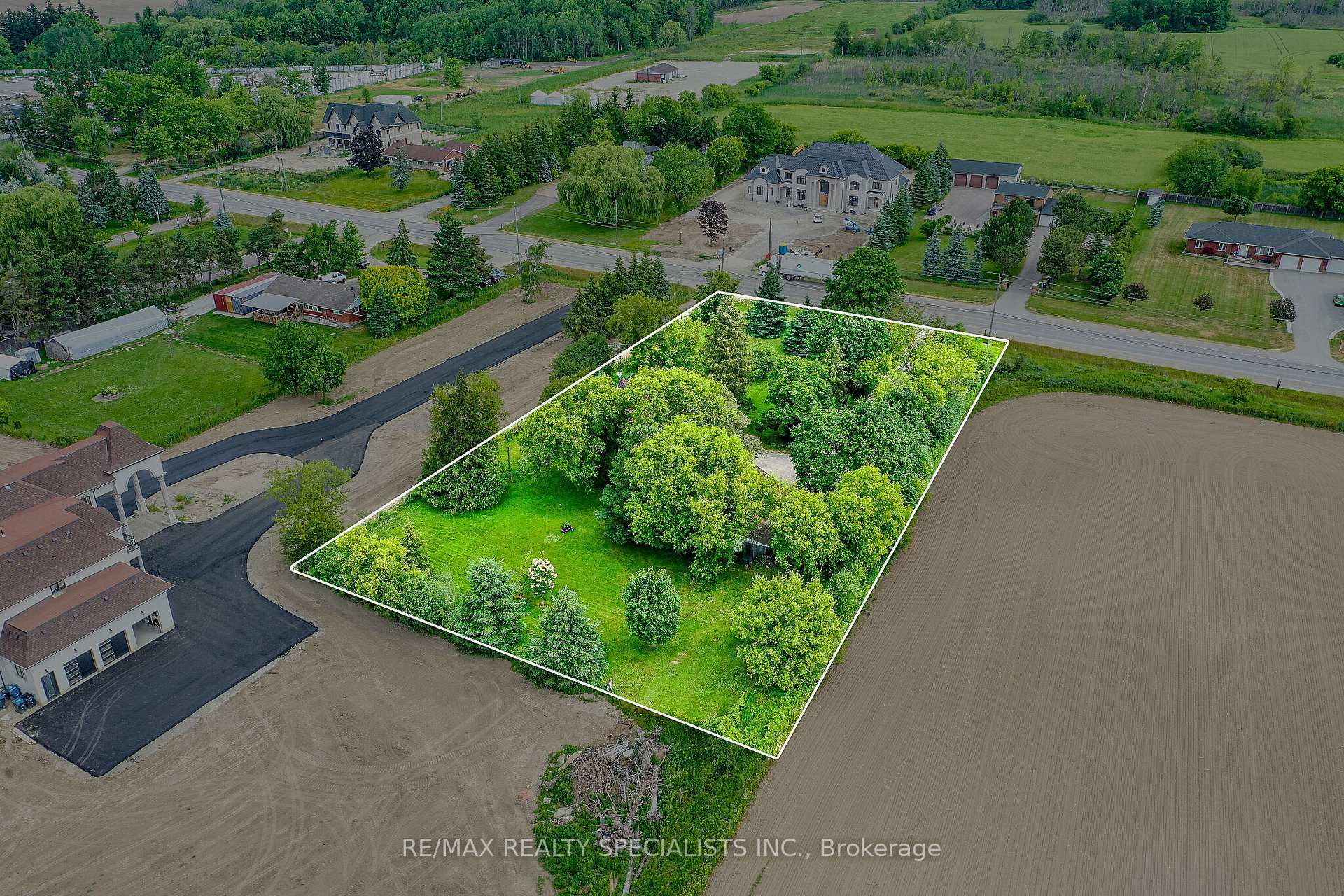15208 Airport Road N, Caledon, ON L7C 2W7 — Caledon, Ontario