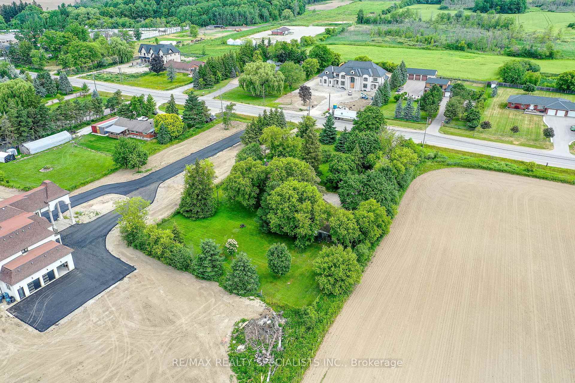 15208 Airport Road N, Caledon — photo 3 of 5