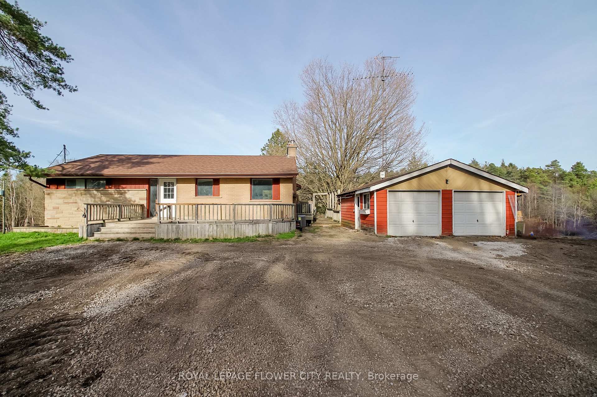 7555 Old Church Road, Caledon — photo 2 of 5