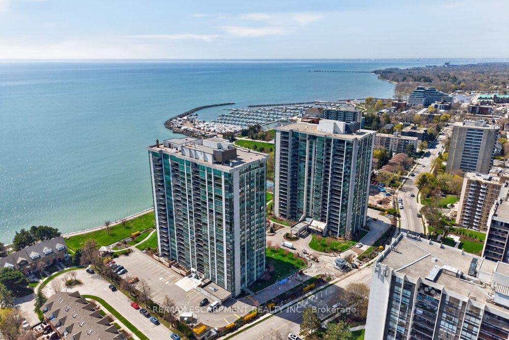 2170 Marine Drive 1001, Oakville, ON L6L 5V1