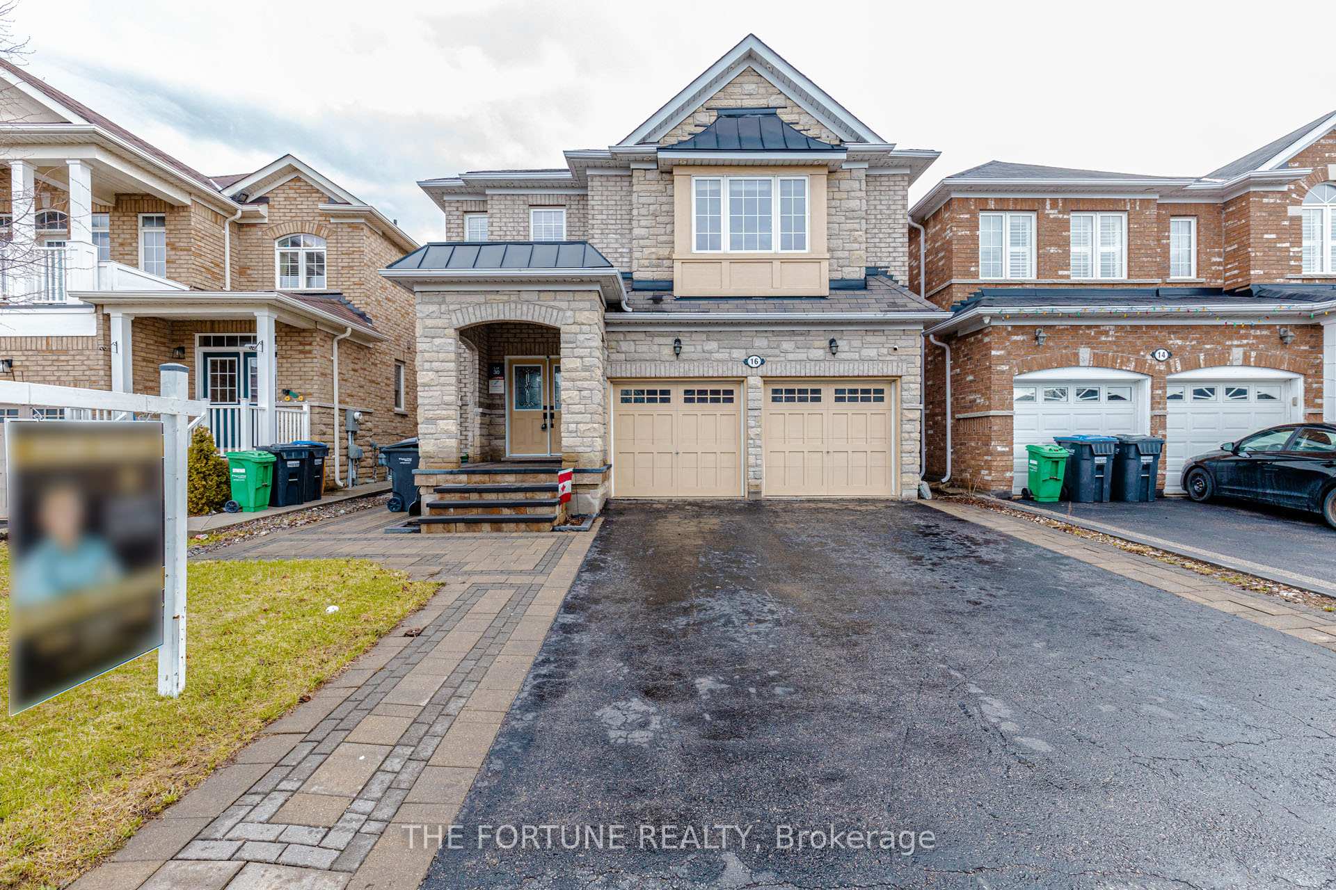 16 Haviland Circle, Brampton, ON L6R 0Z1