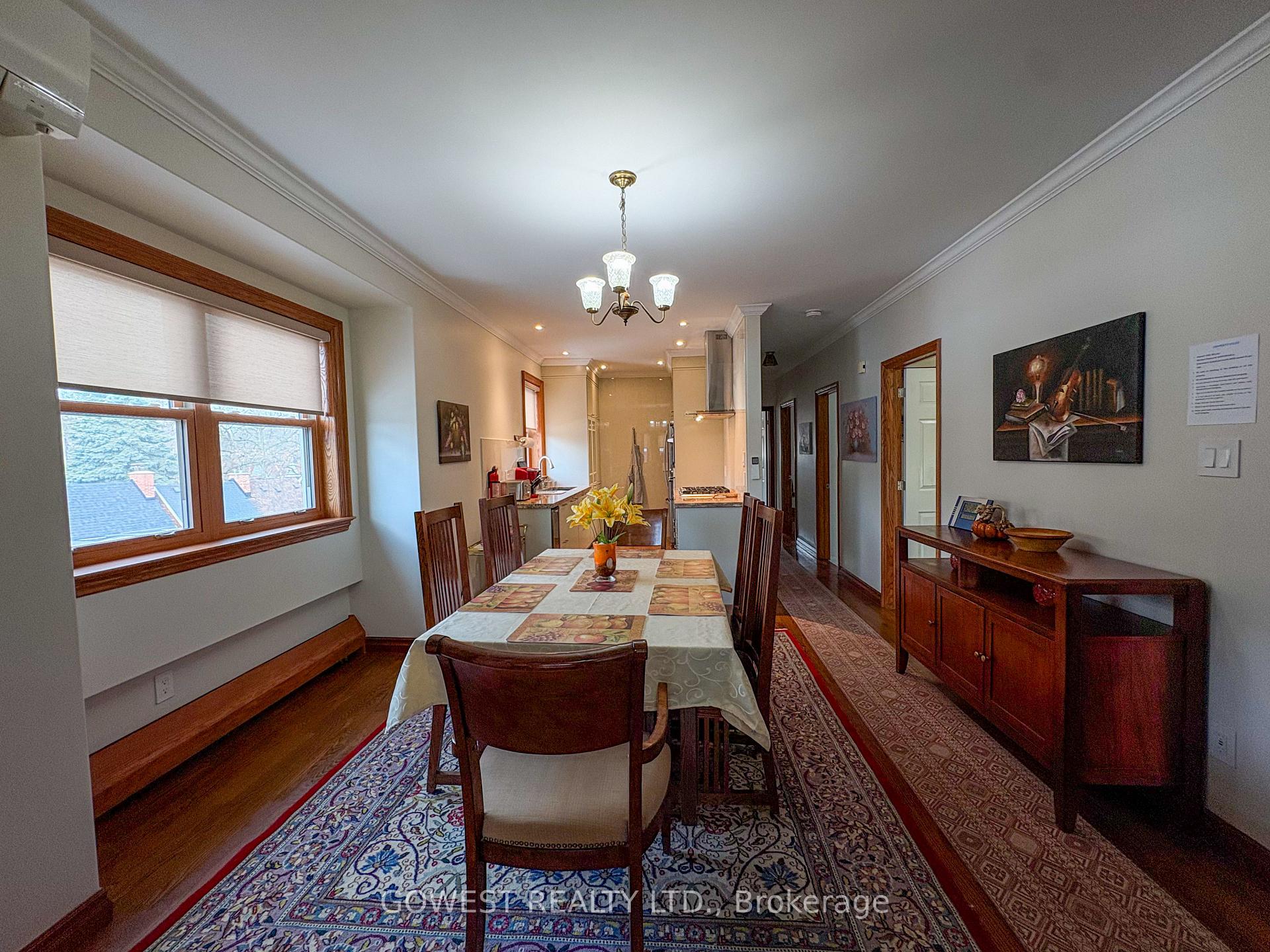 20 Glen Gordon Road 2, Toronto W02 — photo 2 of 5