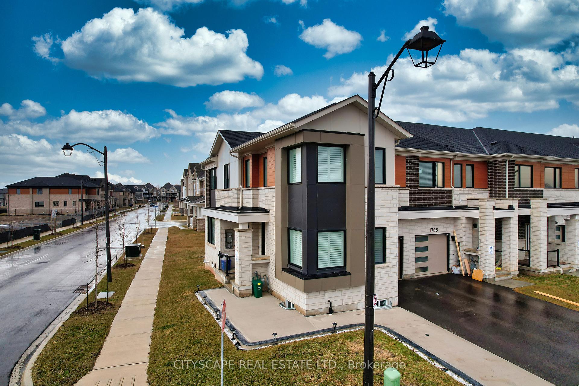 1790 Dance Court NW, Milton, ON L9E 2A2