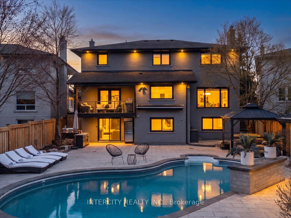 61 Golfwood Heights, Toronto W09 — photo 5 of 5