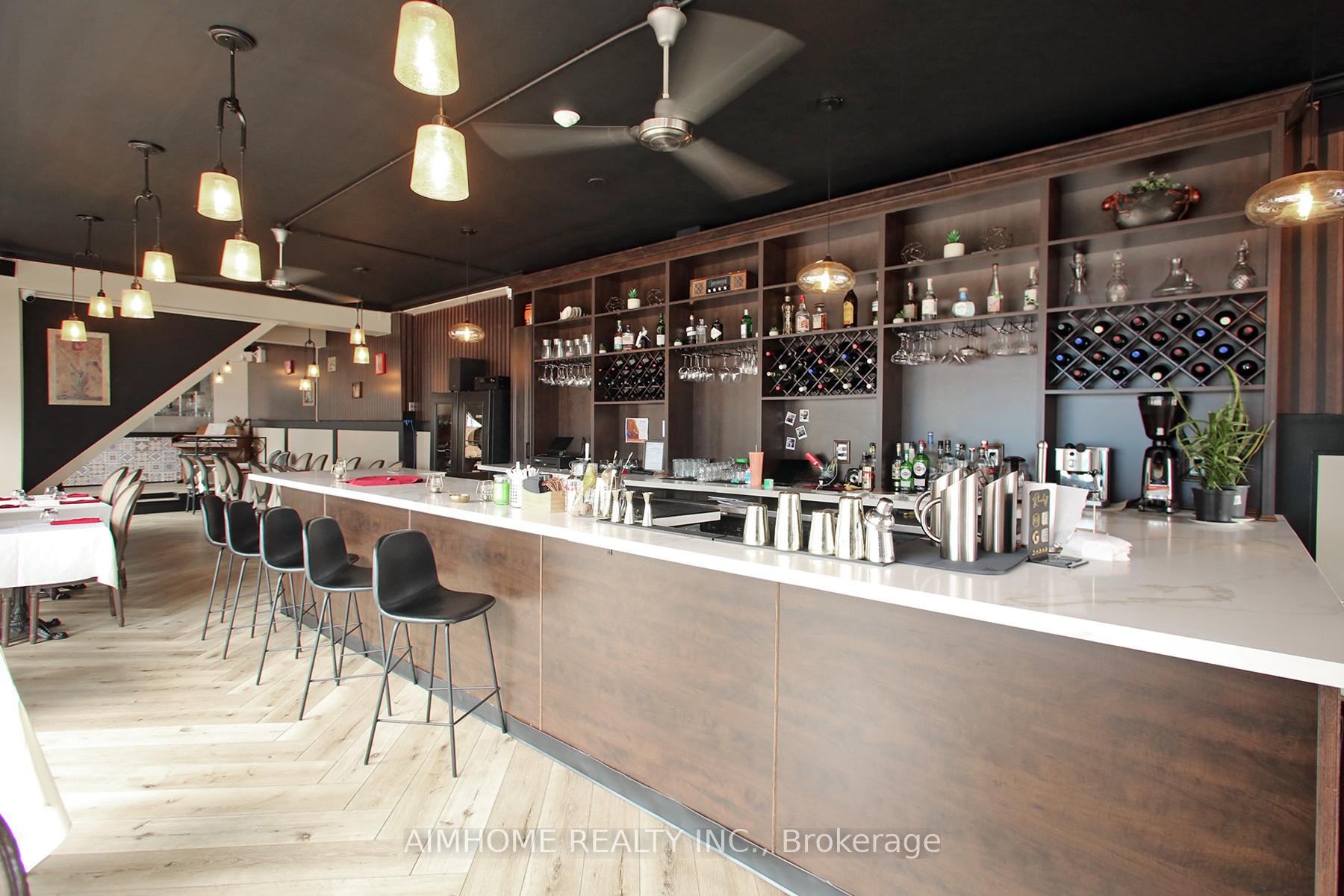 1370 St Clair Avenue W, Toronto W03 — photo 5 of 5