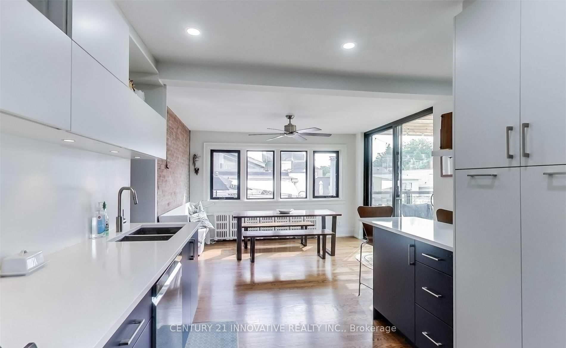 27 St Johns Road C (Upper), Toronto W02 — photo 3 of 5