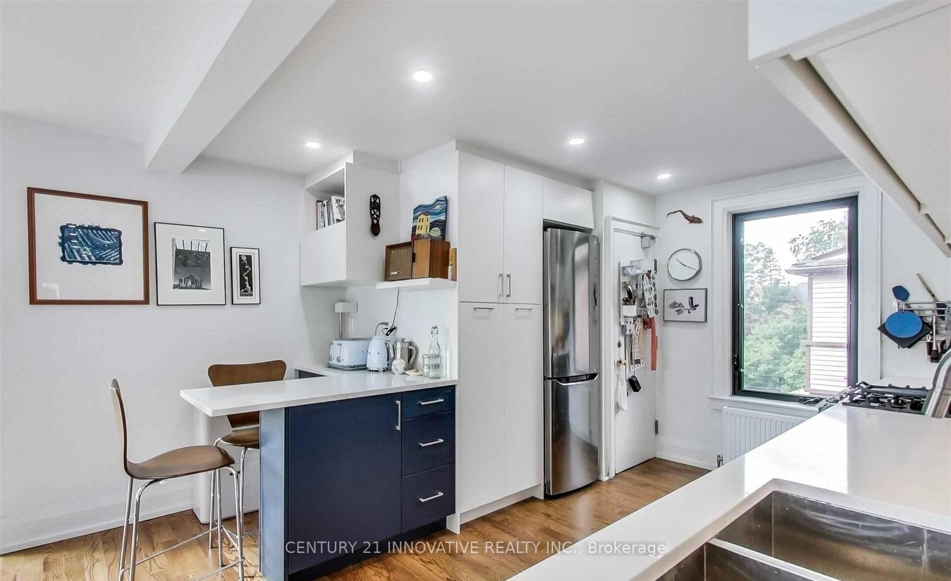 27 St Johns Road C (Upper), Toronto W02 — photo 5 of 5
