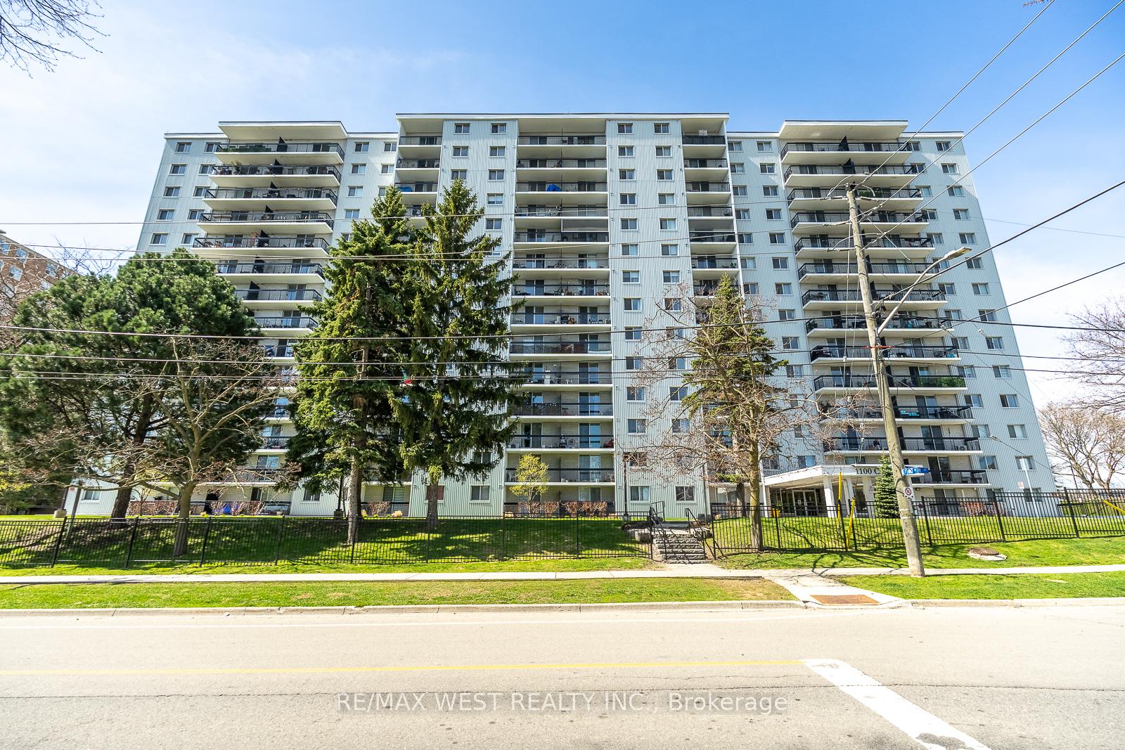 1100 Caven Street 310, Mississauga, ON L5G 4N3