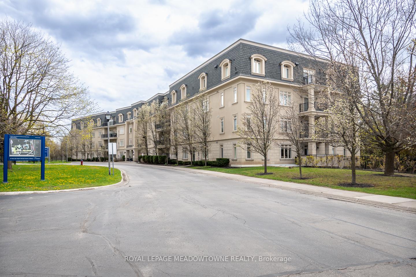 443 Centennial Forest Drive 408, Milton, ON L9T 6A1