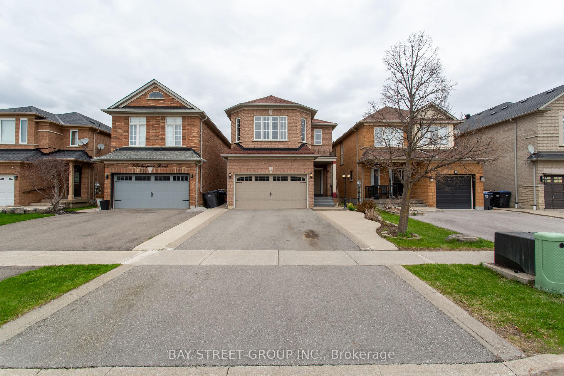 5 Cedargrove Road, Caledon, ON L7E 2L4 — Caledon, Ontario