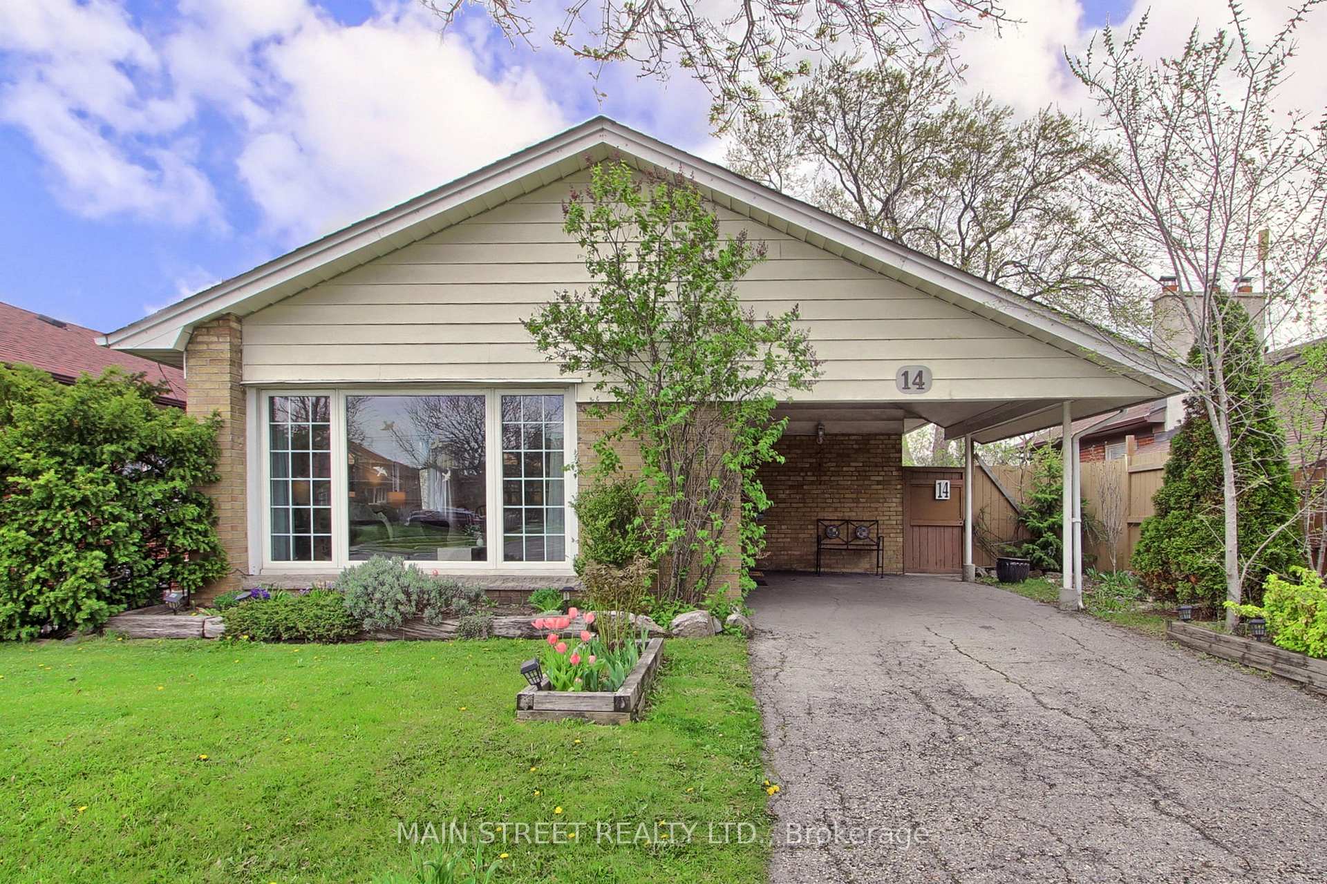 14 Westhampton Drive, Toronto W09, ON M9R 1X6 — Toronto W09, Ontario