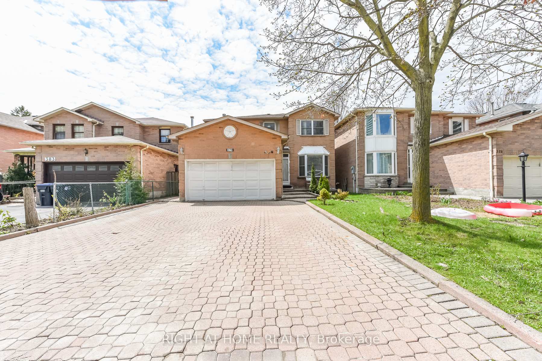 379 Wallenberg Crescent, Mississauga, ON L5B 3N1