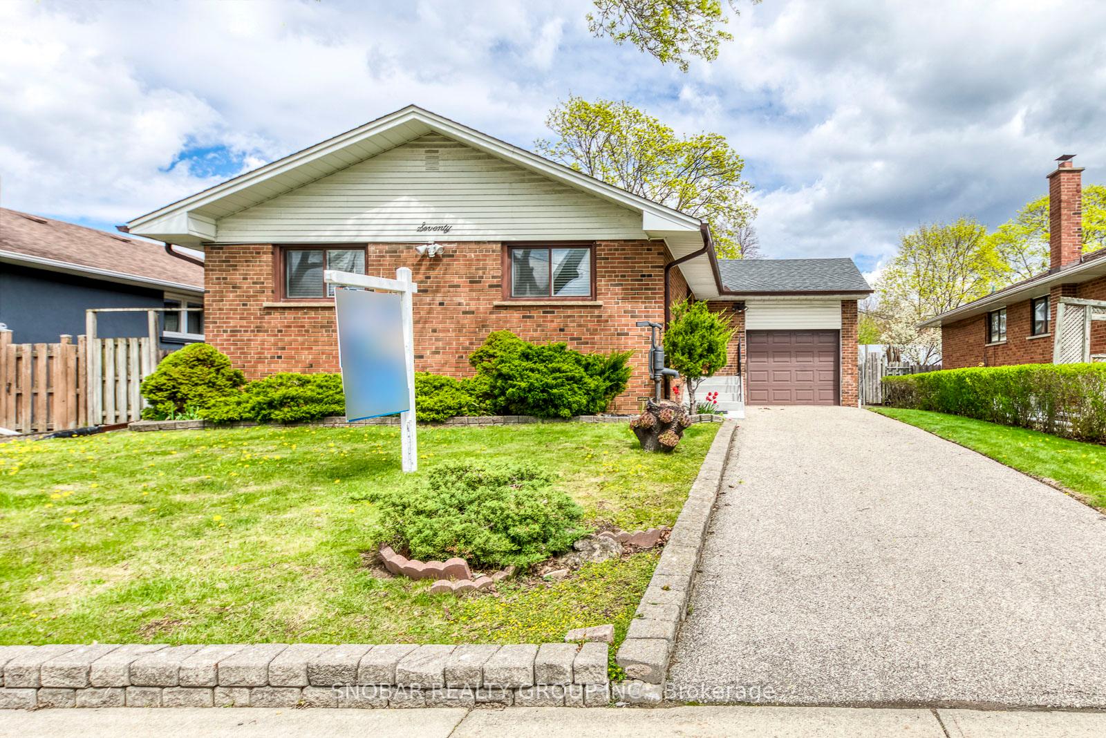 70 Lavington Drive, Toronto W09, ON M9R 2H4 — Toronto W09, Ontario