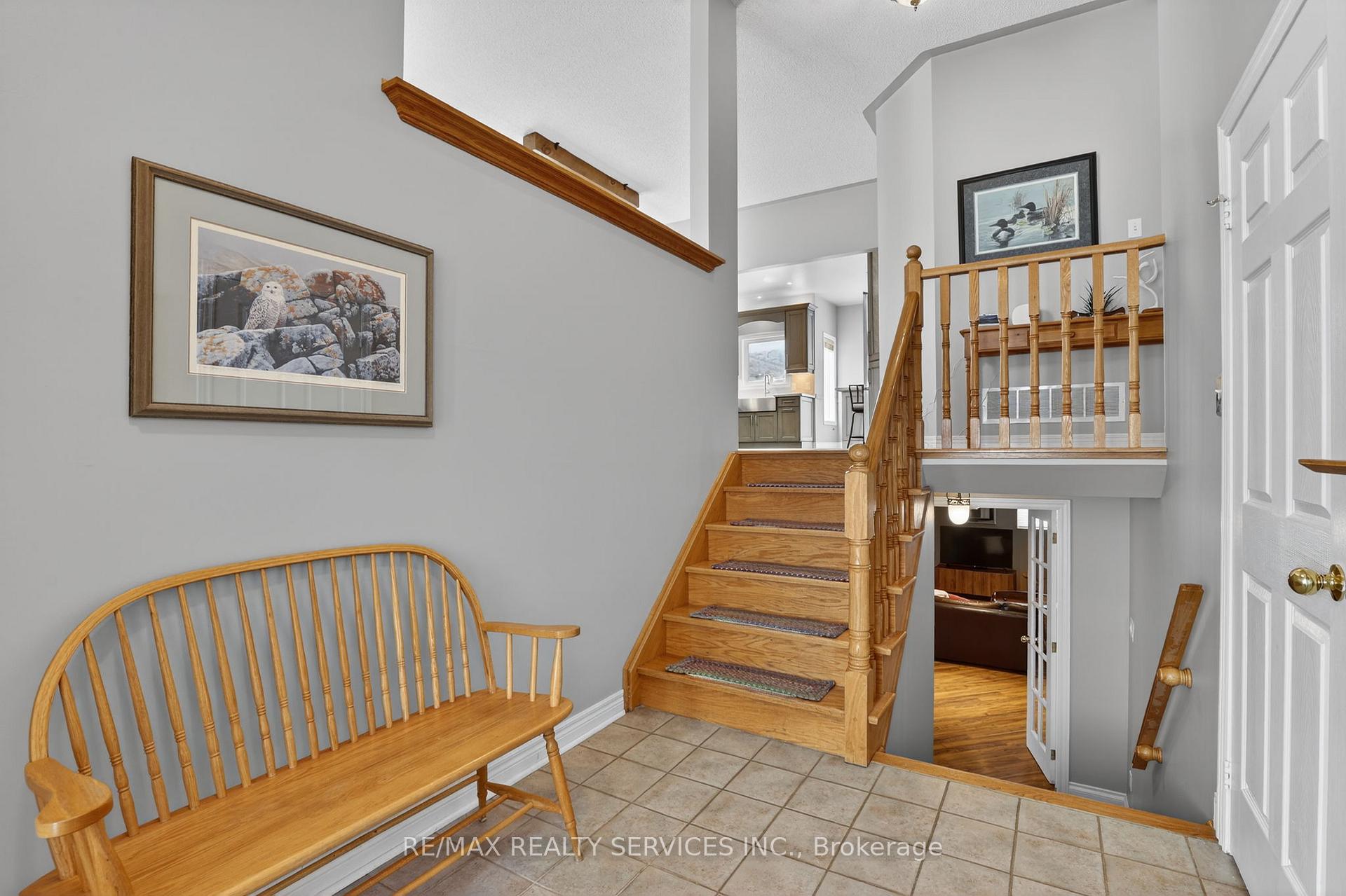 4 Valleybrae Court, Caledon — photo 4 of 5