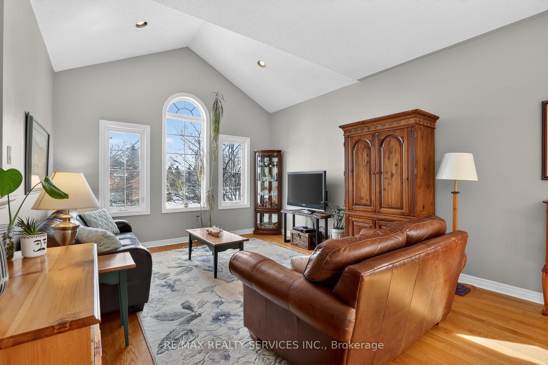 4 Valleybrae Court, Caledon — photo 5 of 5