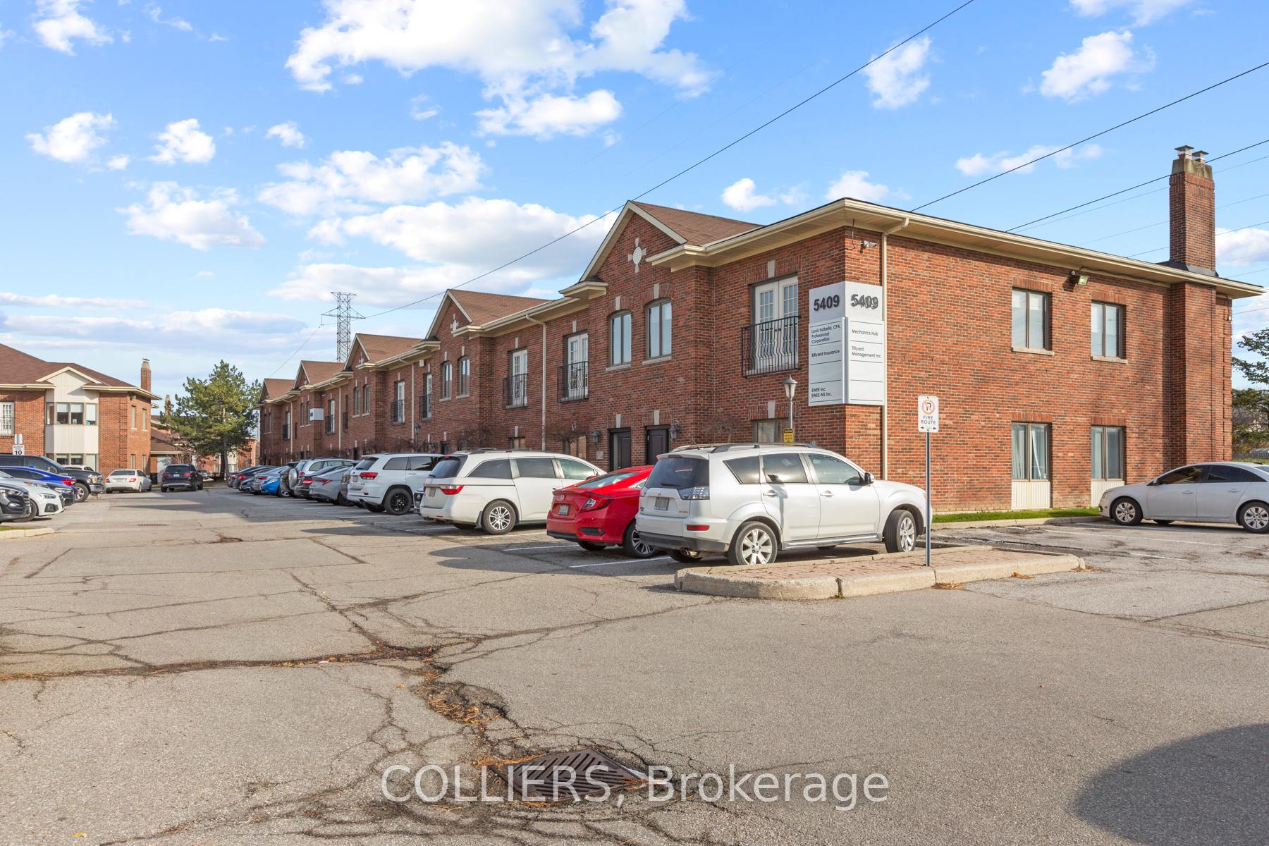 5409 Eglinton Avenue 209, Toronto W08, ON M9C 5K6