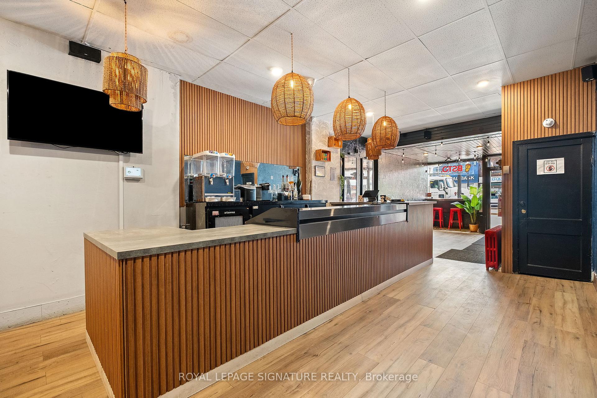 1310 St Clair Avenue W, Toronto W03, ON M6E 1C1