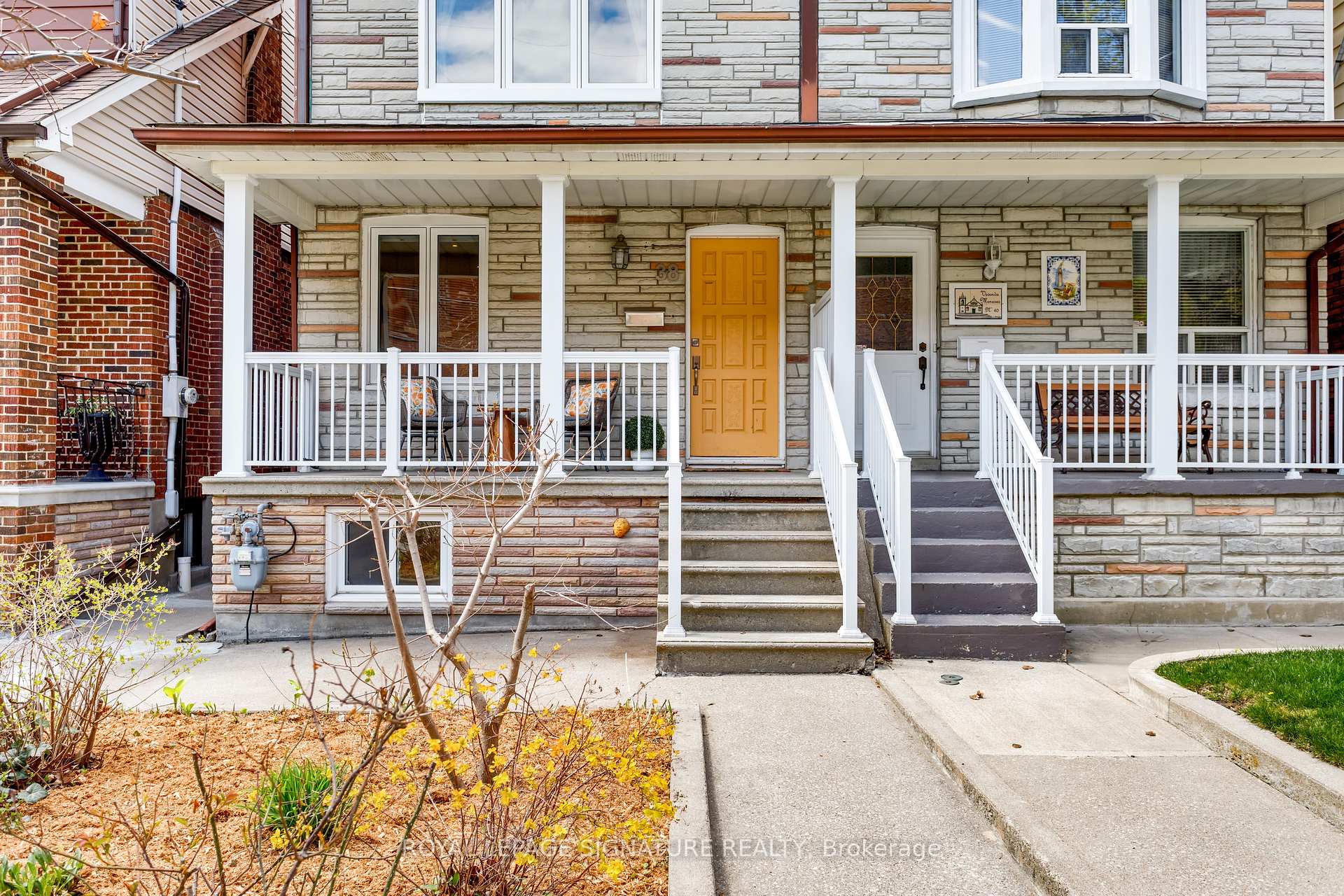 38 Wiltshire Avenue, Toronto W03, ON M6N 2V9