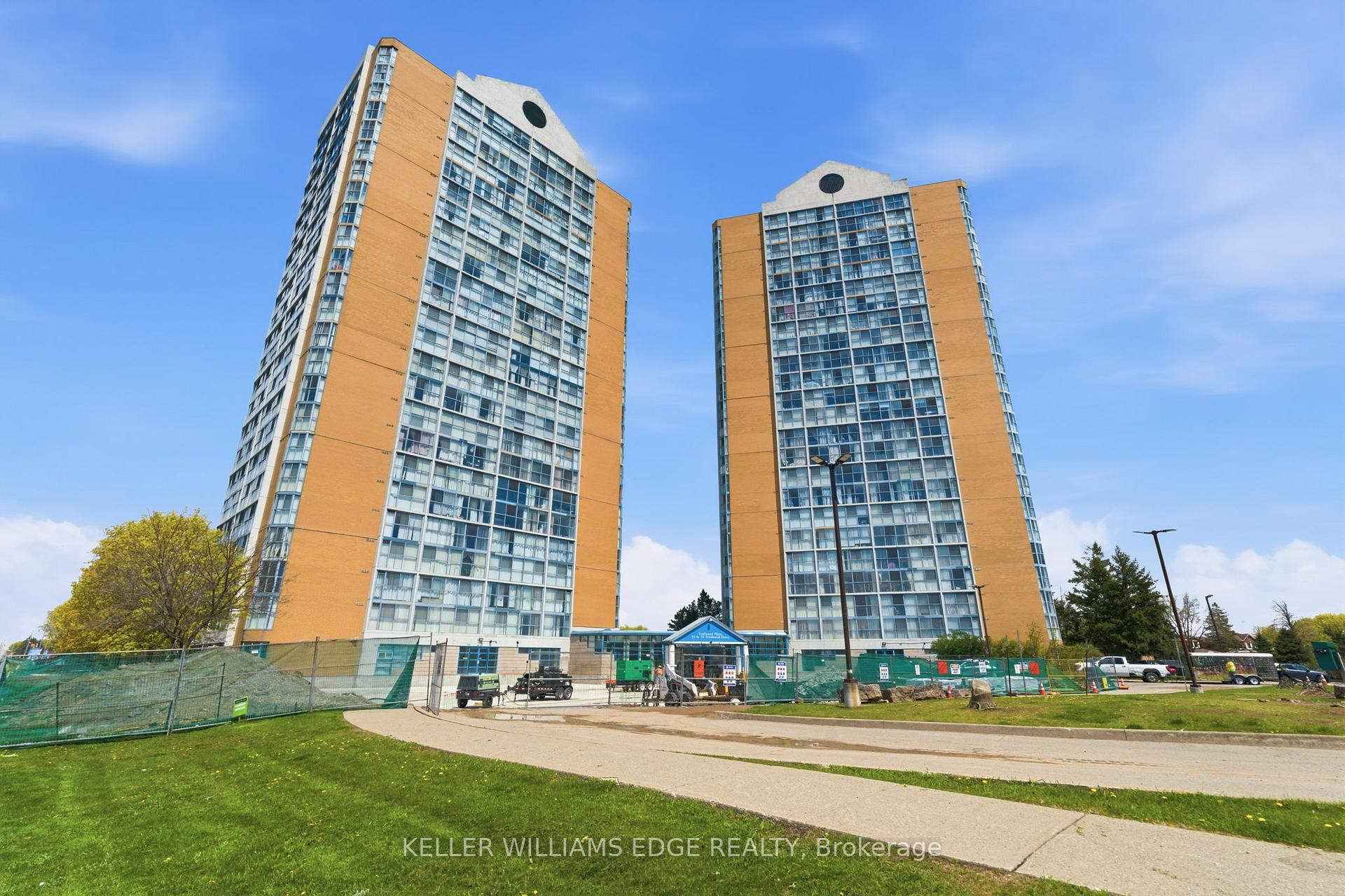 25 Trailwood Drive 2206, Mississauga, ON L4Z 3K9