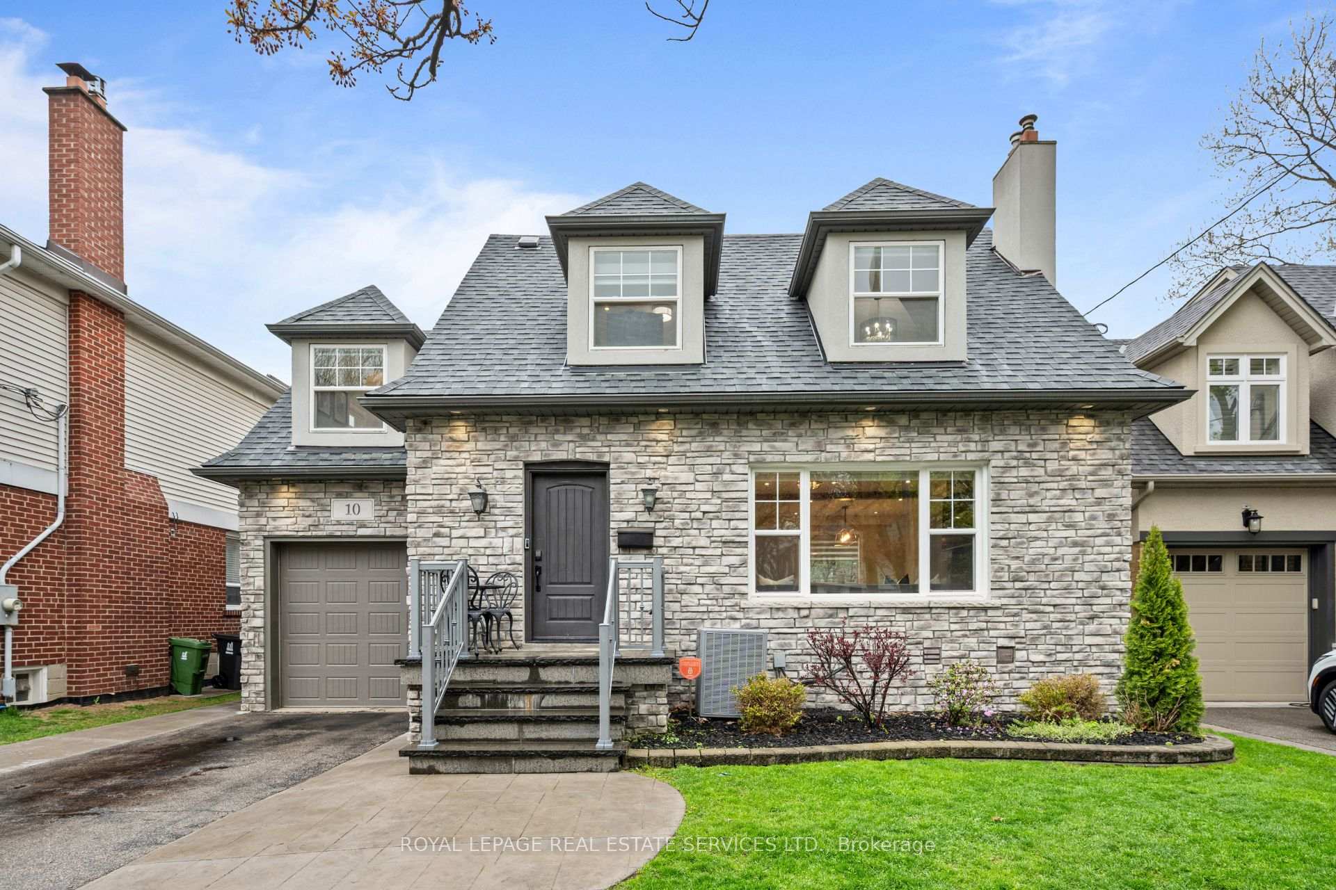 10 Glenellen Drive W, Toronto W07, ON M8Y 2H3