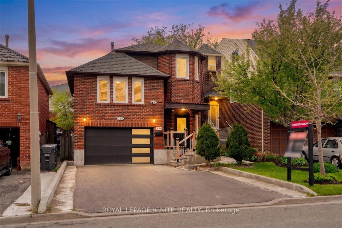 126 Sheldrake Court, Brampton, ON L6Y 2W9