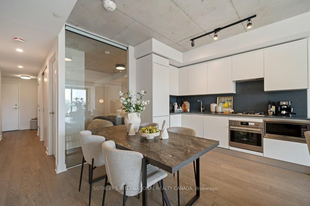 2720 Dundas Street W 323, Toronto W02 — photo 5 of 5