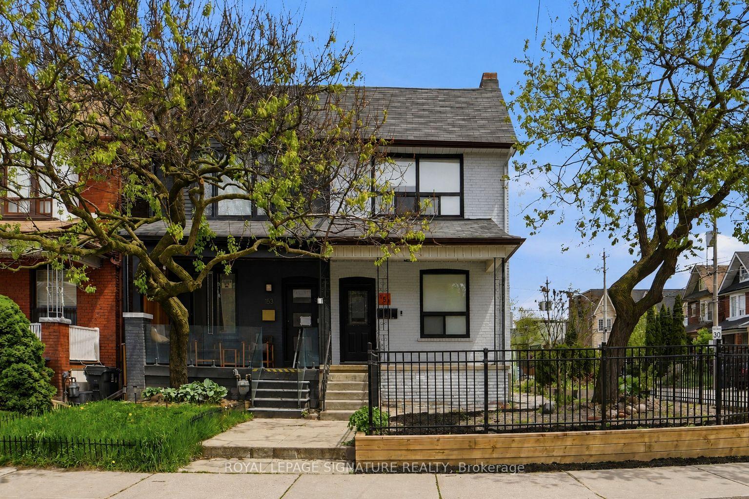 151 Campbell Avenue, Toronto W02 — photo 2 of 5