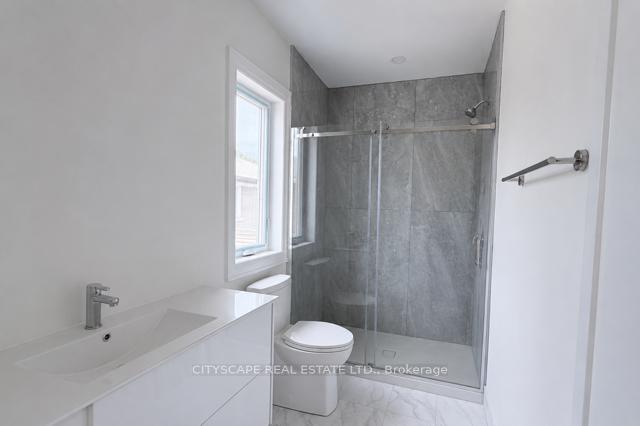 15 Sanagan Road 301, Toronto W10 — photo 5 of 5