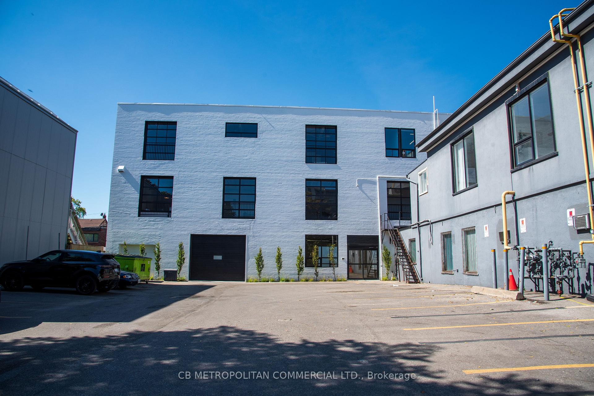 1485 Dupont Street 306, Toronto W02 — photo 2 of 4