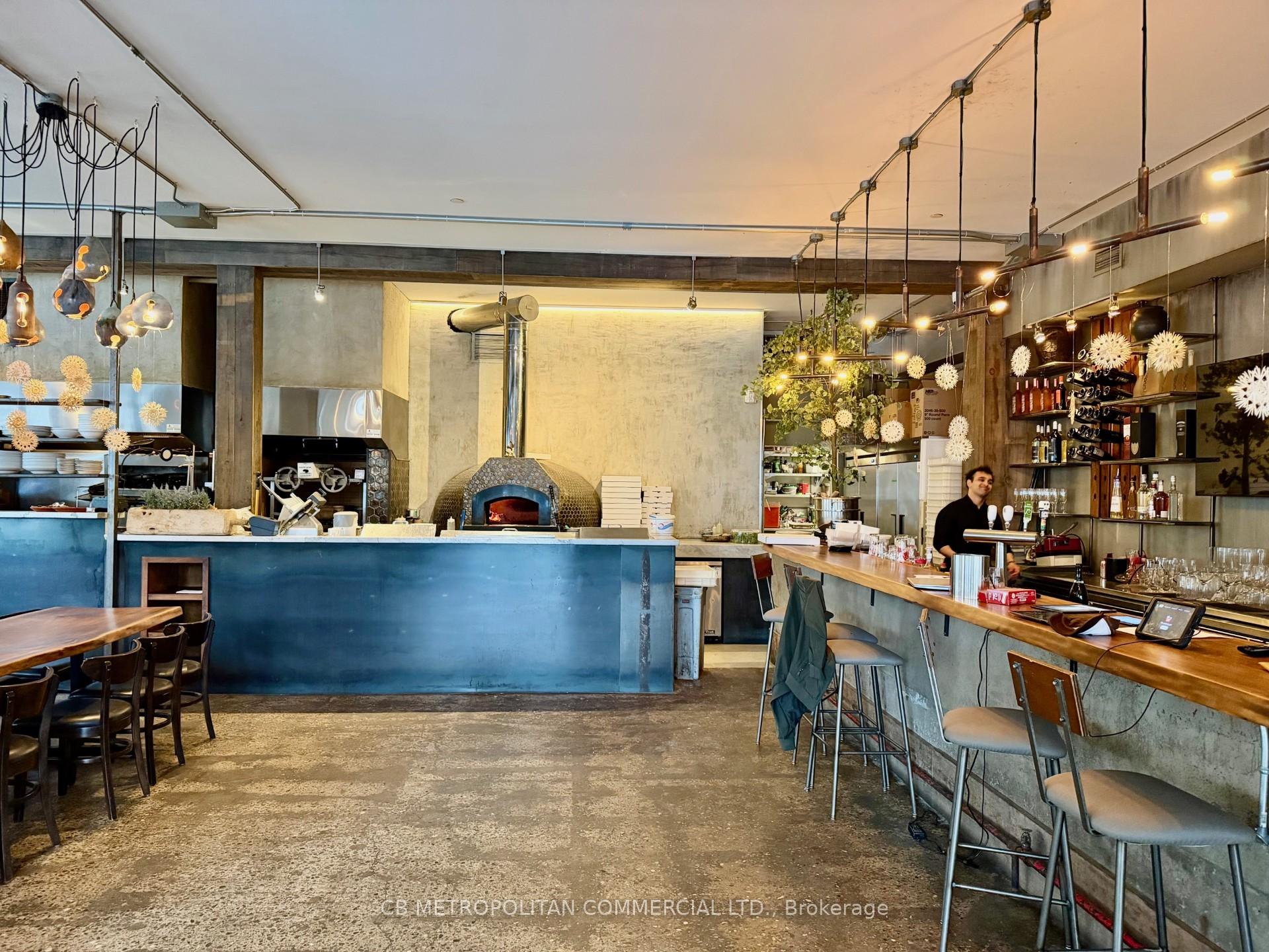 1485 Dupont Street 100, Toronto W02 — photo 3 of 5