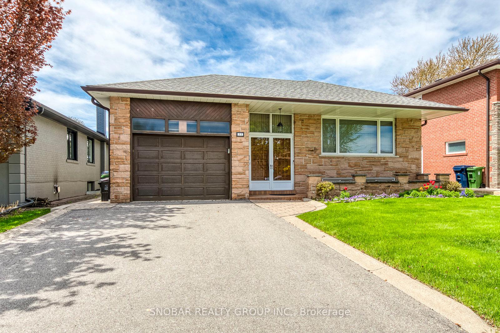 22 Norgrove Crescent, Toronto W09, ON M9P 3C6 — Toronto W09, Ontario