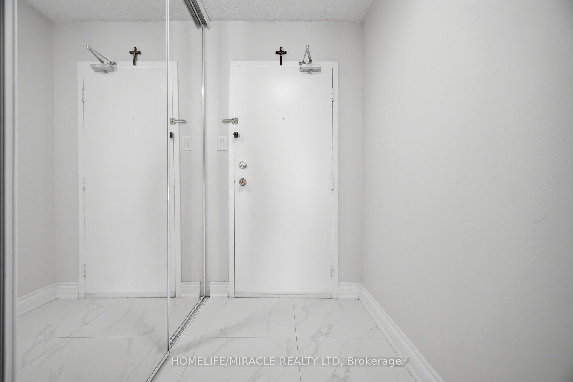 238 Albion Road 102, Toronto W10 — photo 5 of 5