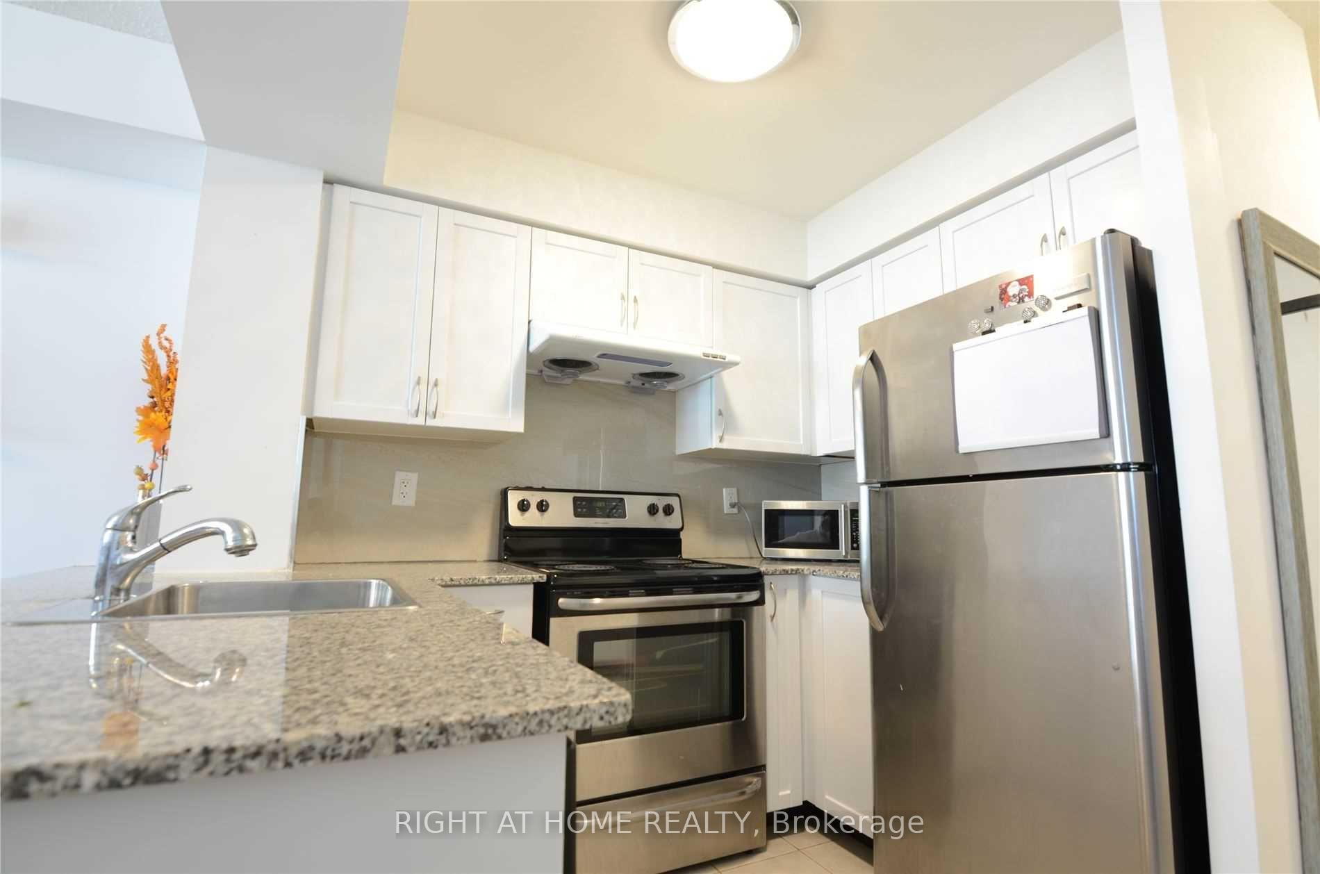 812 Lansdowne Avenue 1016, Toronto W02 — photo 3 of 5