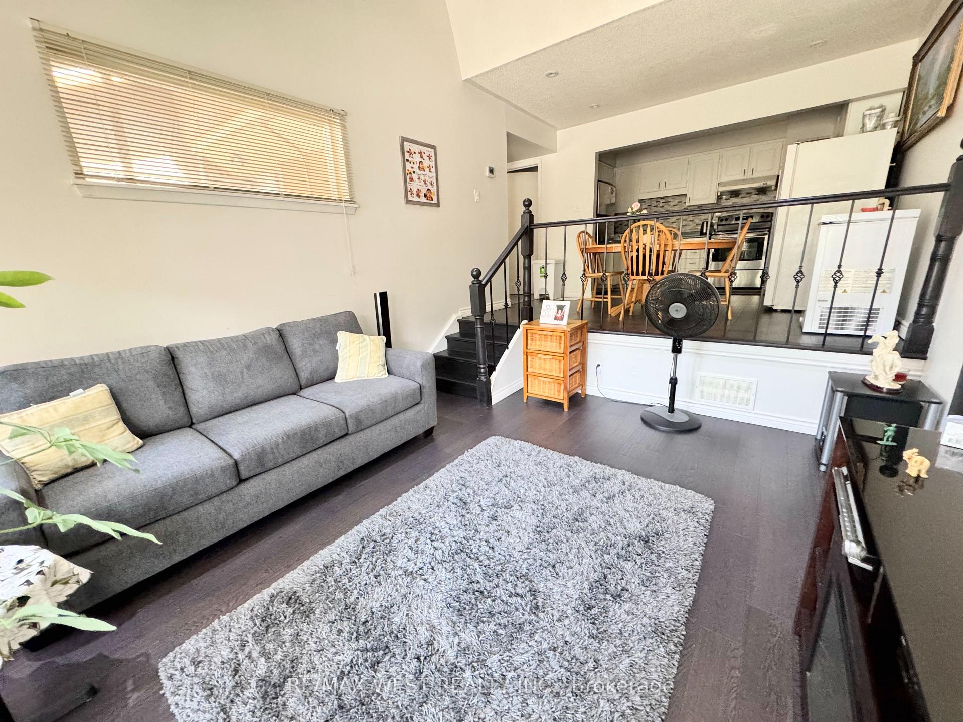 260 John Garland Boulevard 234, Toronto W10 — photo 5 of 5