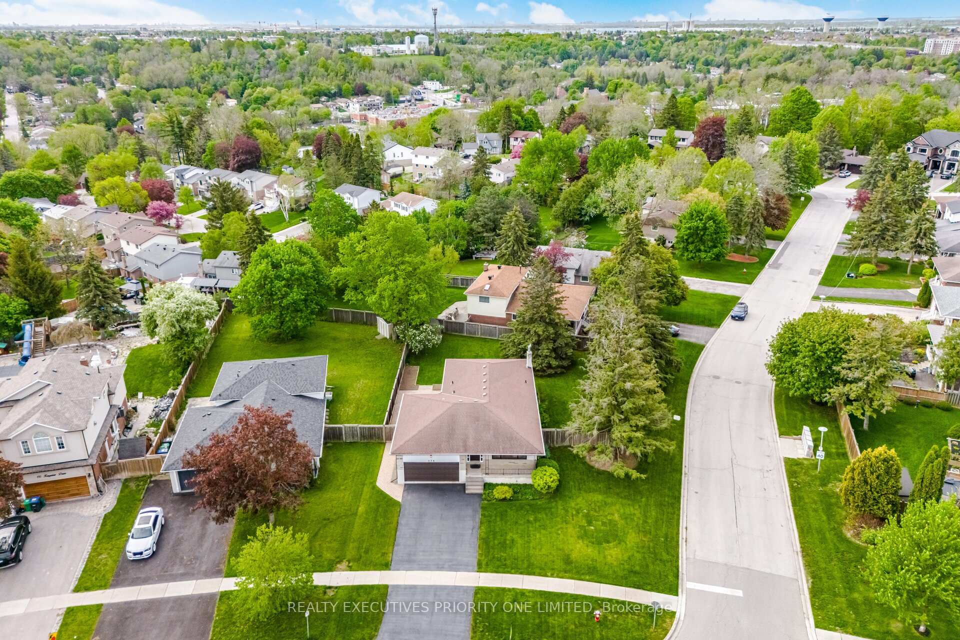 174 Kingsview Drive, Caledon, ON L7E 3W7 — Caledon, Ontario