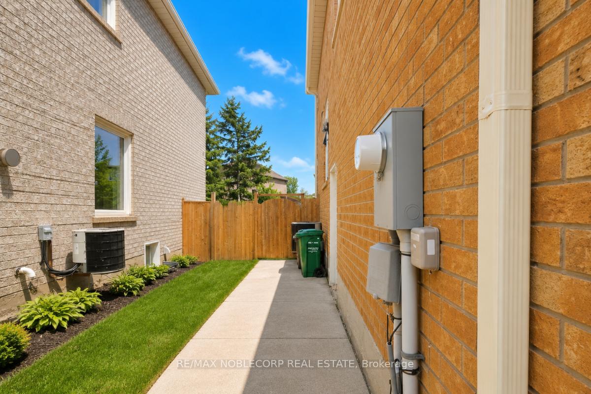 62 Pavin Crescent, Caledon — photo 3 of 5